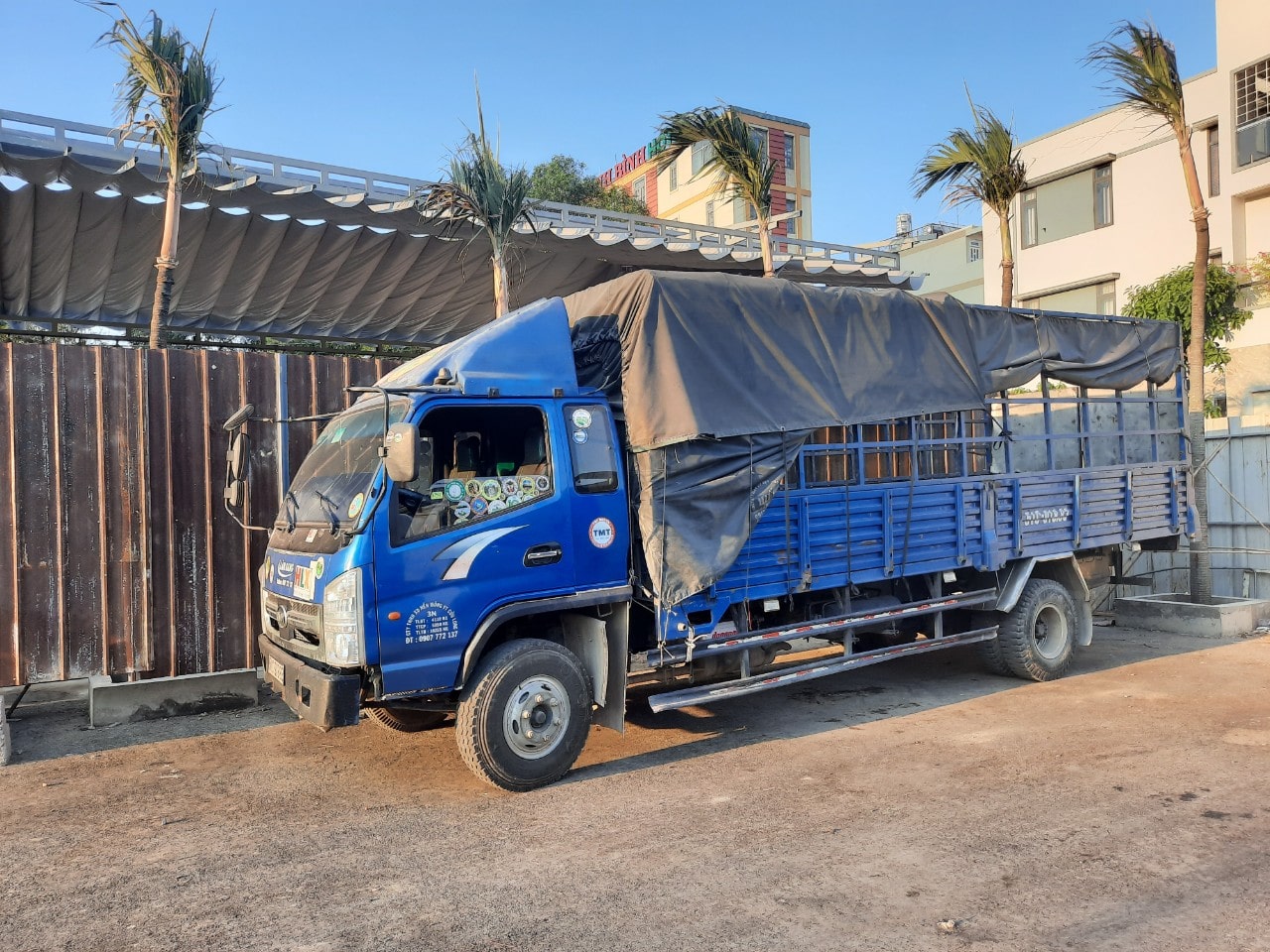 Dịch vụ vận tải - chuyển dọn nhà trọn gói và cho thuê xe tải chuyển nhà bằng xe tải giá rẻ tại tphcm