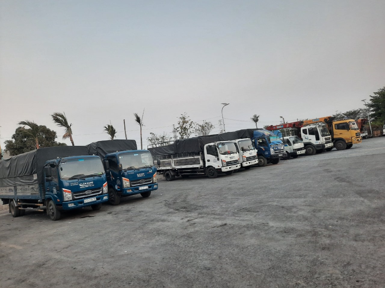 Dịch vụ vận tải - chuyển dọn nhà trọn gói và cho thuê xe tải chuyển nhà bằng xe tải giá rẻ tại tphcm