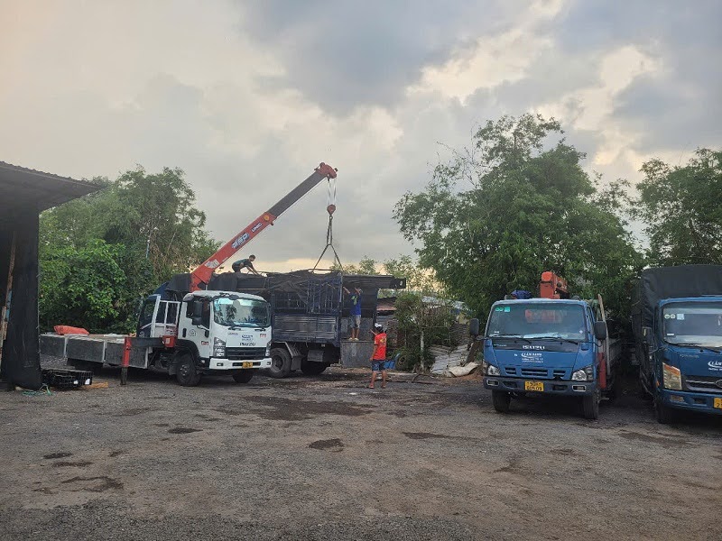 Dịch vụ xe cẩu thuê - Giải pháp nâng hàng nặng an toàn, nhanh chóng